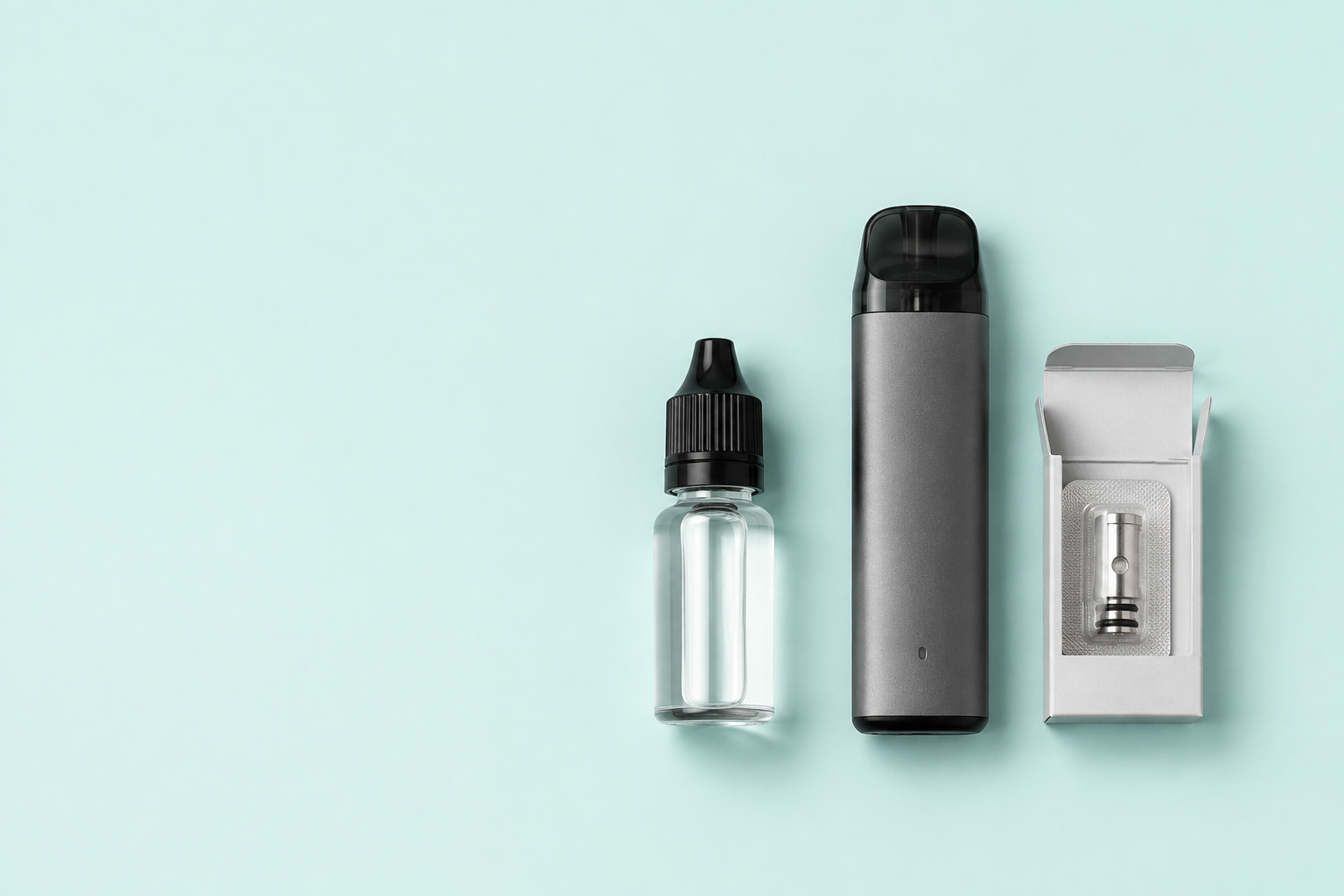 Flacon, pod et boîte de résistance vus de dessus sur fond menthe